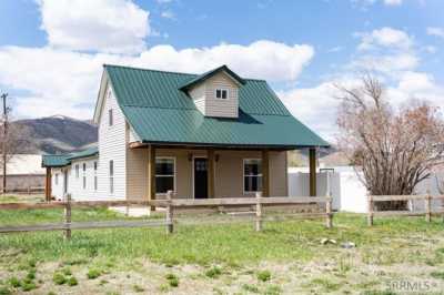 Home For Sale in Moore, Idaho