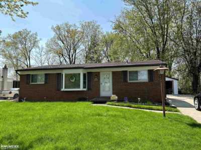 Home For Sale in Chesterfield, Michigan