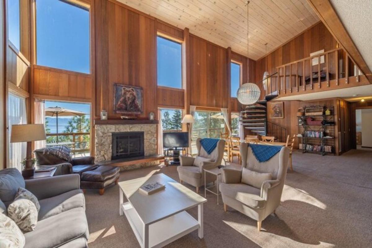 Picture of Home For Sale in Tahoe City, California, United States