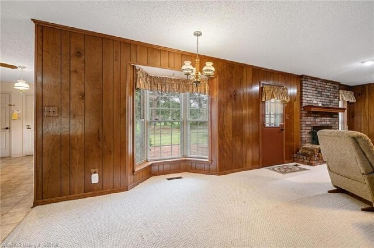 Picture of Home For Sale in Van Buren, Arkansas, United States