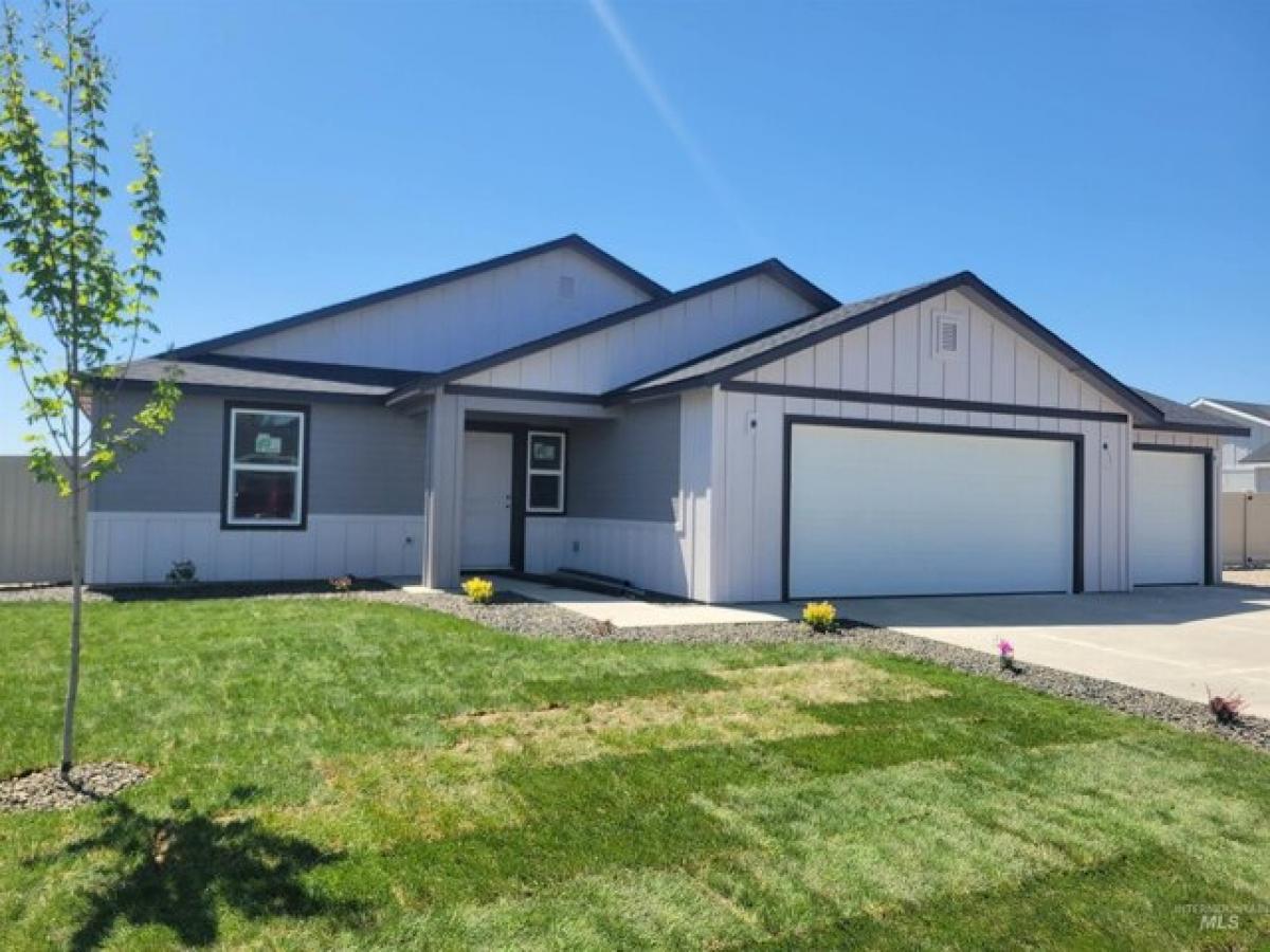Picture of Home For Sale in New Plymouth, Idaho, United States