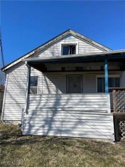 Home For Sale in Bedford, Ohio