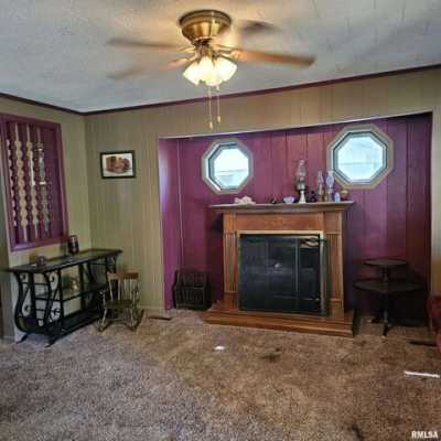 Home For Sale in Eldorado, Illinois