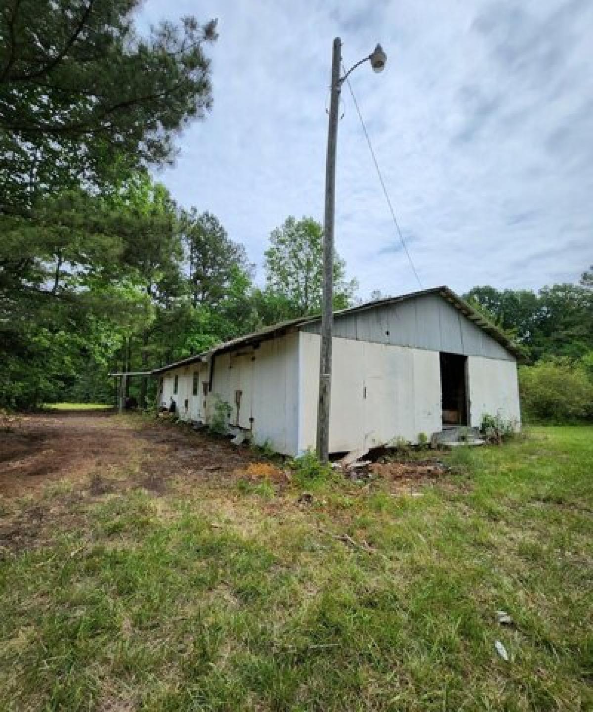 Picture of Home For Sale in Chase City, Virginia, United States
