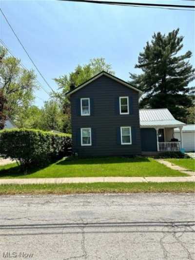 Home For Sale in Mineral Ridge, Ohio