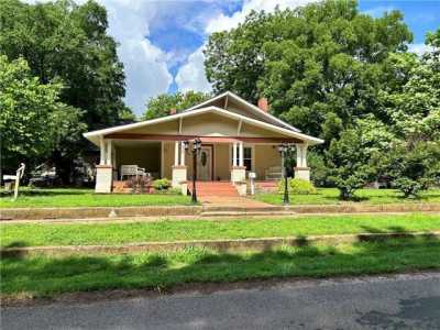 Home For Sale in Wynnewood, Oklahoma