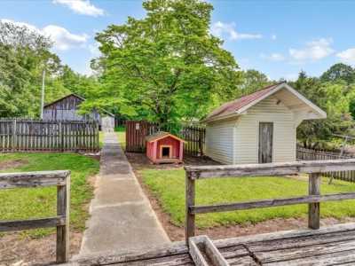 Home For Sale in Del Rio, Tennessee