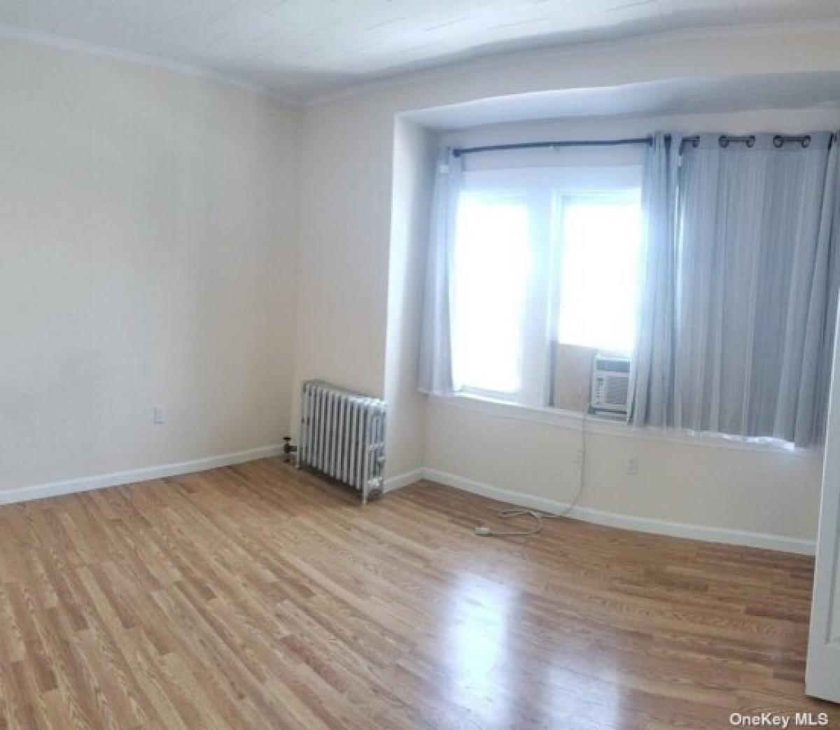 Picture of Apartment For Rent in Maspeth, New York, United States