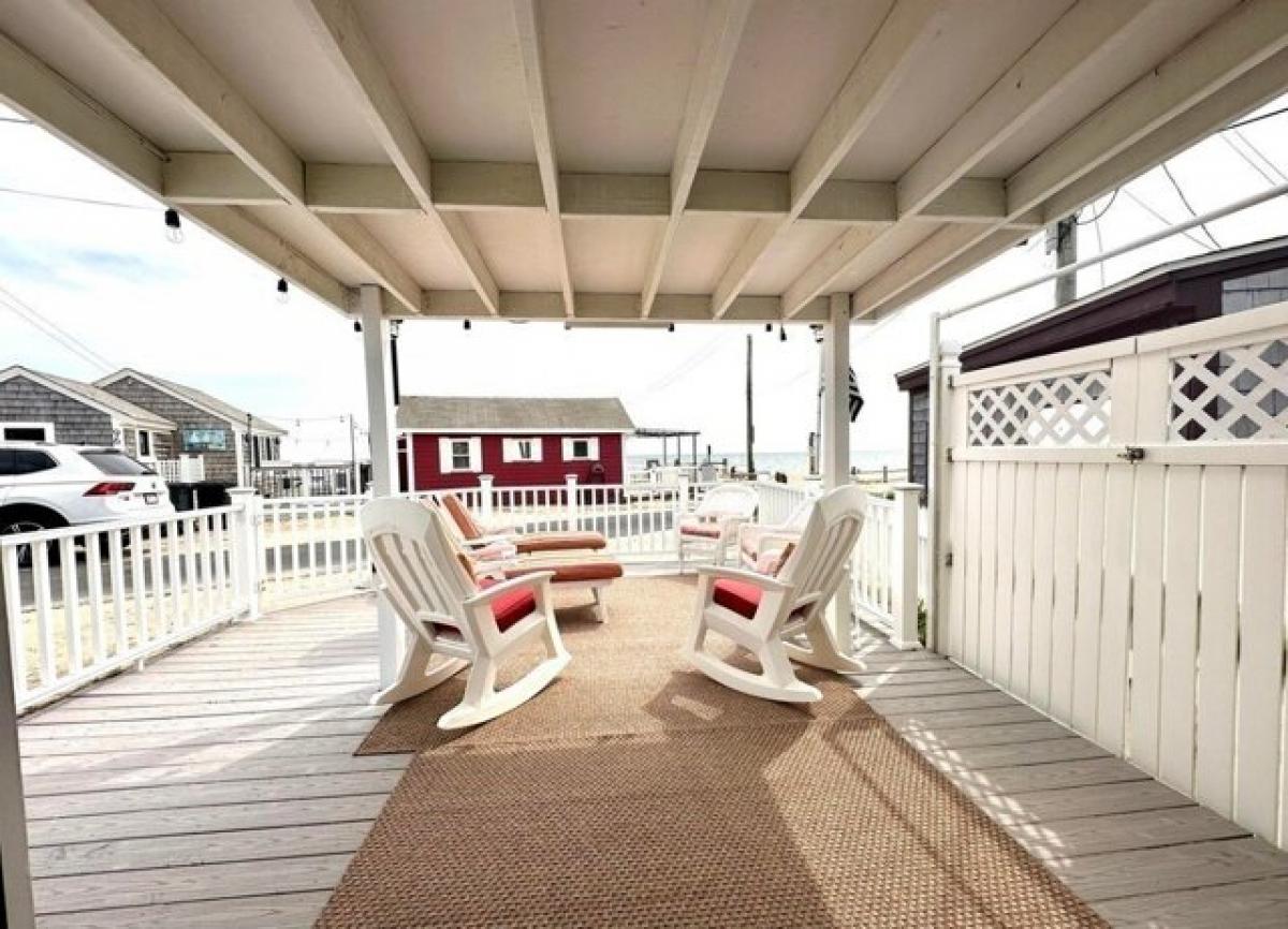 Picture of Home For Sale in Dennis Port, Massachusetts, United States