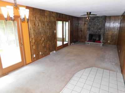Home For Sale in Chesterton, Indiana