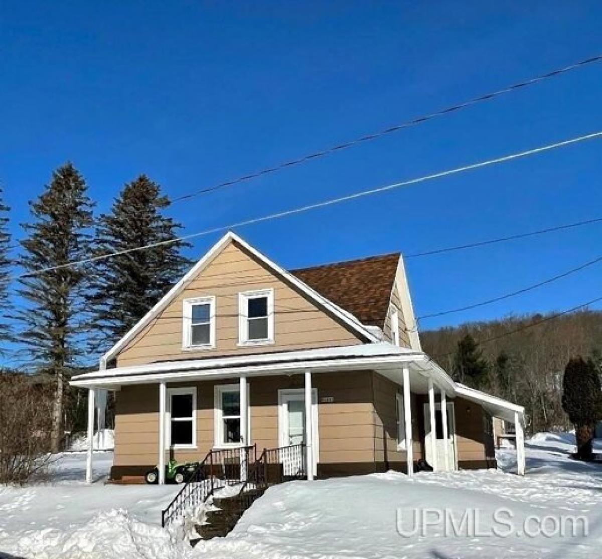 Picture of Home For Sale in Norway, Michigan, United States