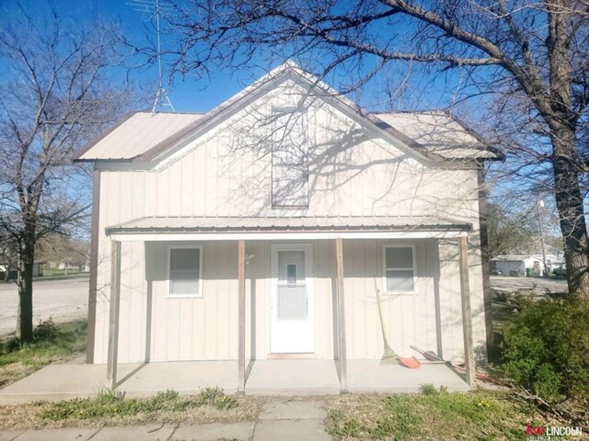 Picture of Home For Sale in Sutton, Nebraska, United States