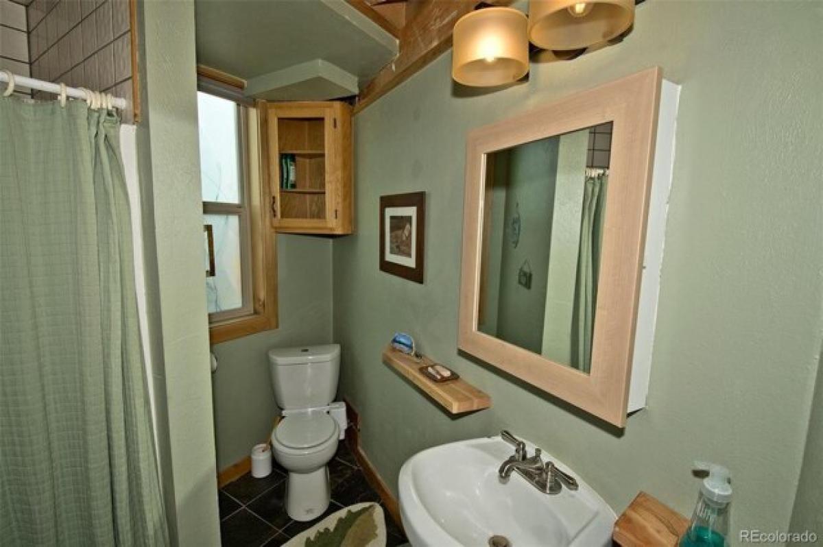 Picture of Home For Sale in Crestone, Colorado, United States