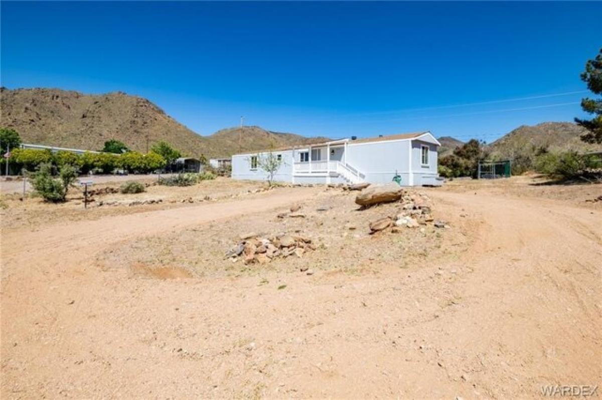 Picture of Home For Sale in Golden Valley, Arizona, United States