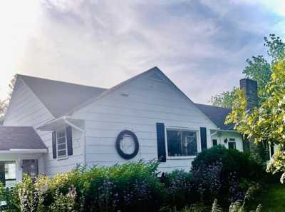 Home For Sale in Serena, Illinois