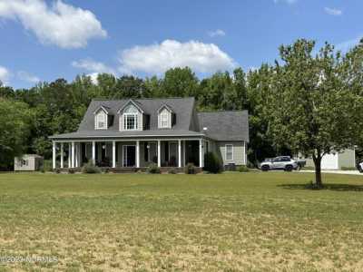Home For Sale in Ayden, North Carolina