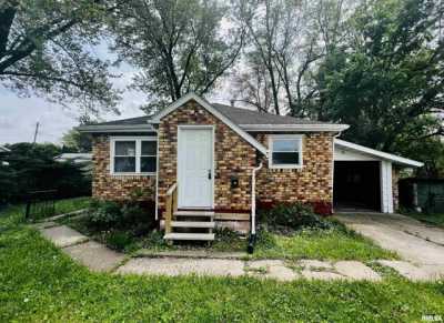 Home For Sale in East Moline, Illinois