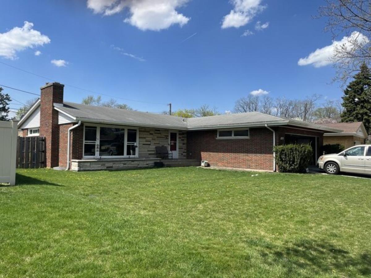 Picture of Home For Sale in La Grange Park, Illinois, United States