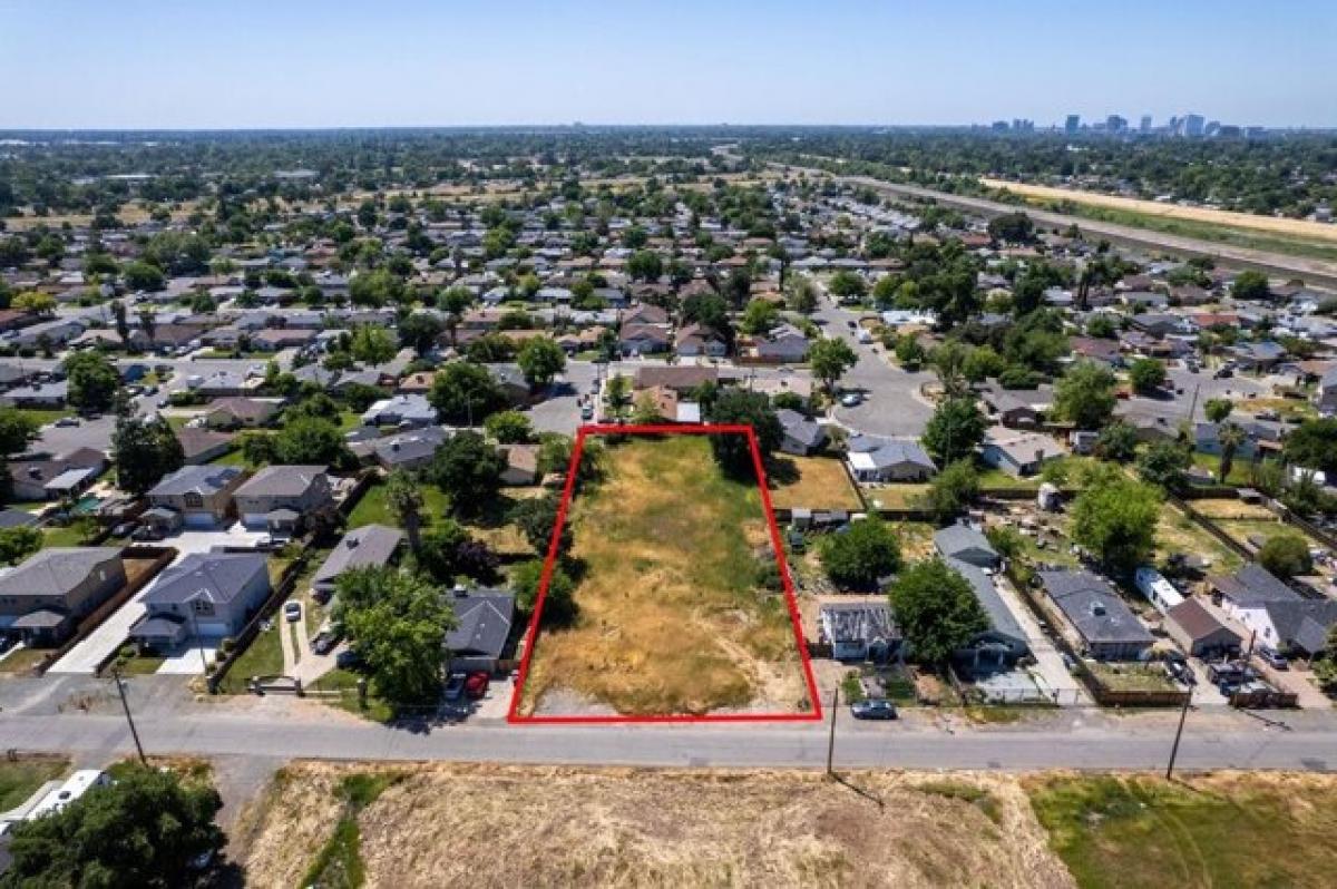 Picture of Residential Land For Sale in Sacramento, California, United States