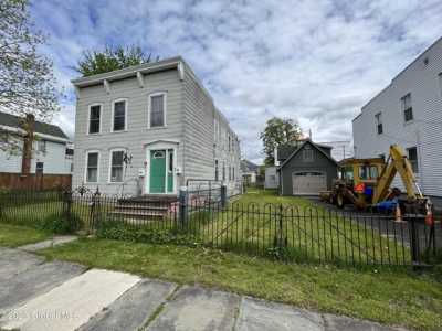 Home For Sale in Watervliet, New York