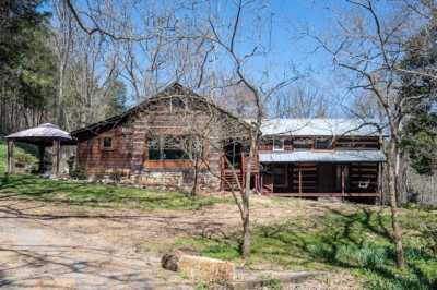 Home For Sale in Bradyville, Tennessee