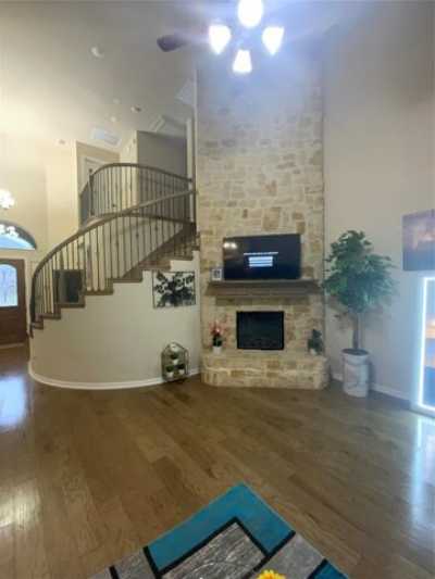 Home For Sale in Red Oak, Texas