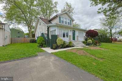 Home For Sale in Horsham, Pennsylvania