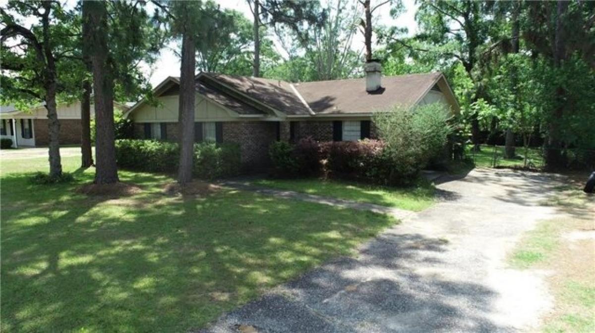 Picture of Home For Sale in Semmes, Alabama, United States