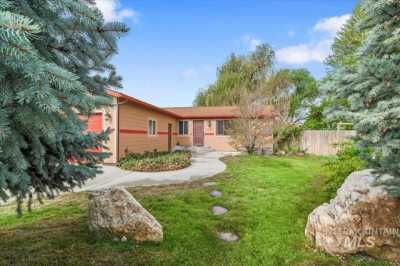 Home For Sale in Garden City, Idaho