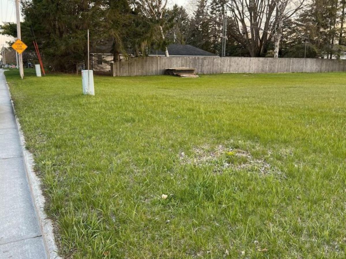 Picture of Residential Land For Sale in Sheboygan, Wisconsin, United States