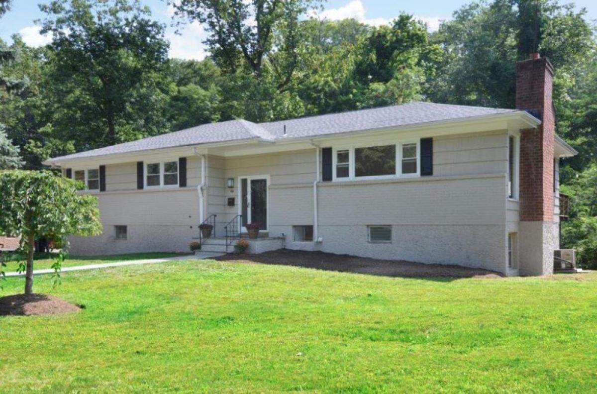 Picture of Home For Rent in Scarsdale, New York, United States