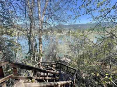 Home For Sale in Ione, Washington