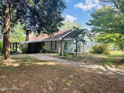 Home For Sale in Kenansville, North Carolina