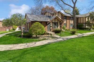 Home For Sale in Villa Park, Illinois