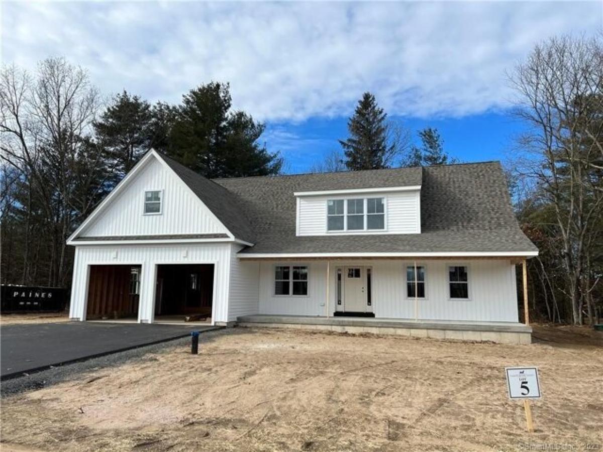 Picture of Home For Sale in Granby, Connecticut, United States
