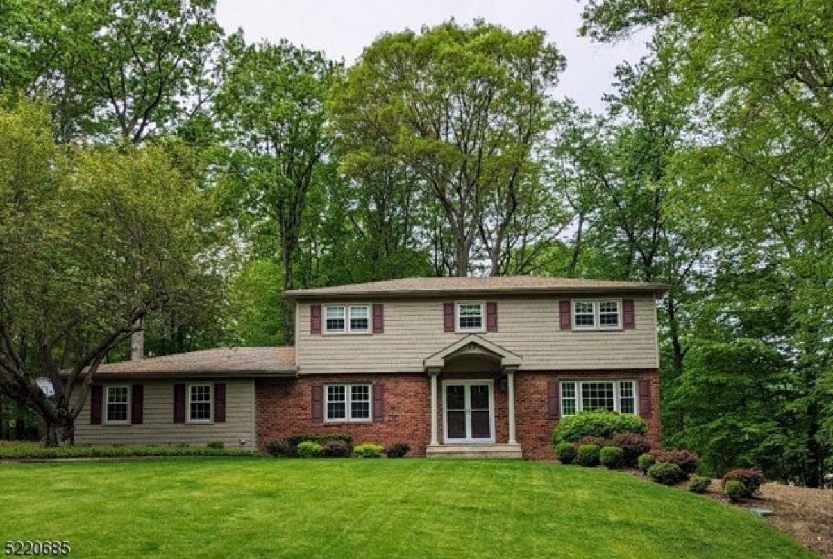 Picture of Home For Sale in Randolph, New Jersey, United States