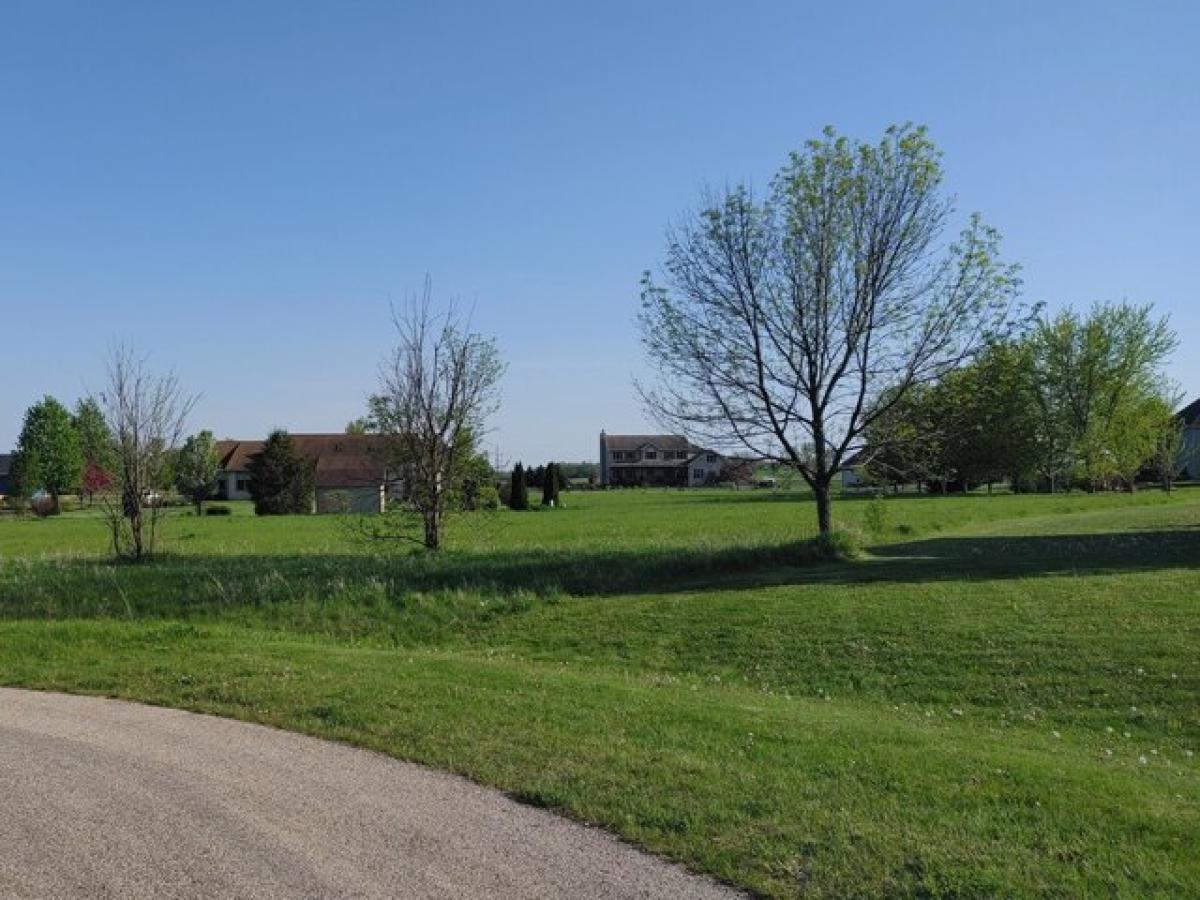 Picture of Residential Land For Sale in Genoa City, Wisconsin, United States