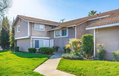 Home For Sale in Carmichael, California