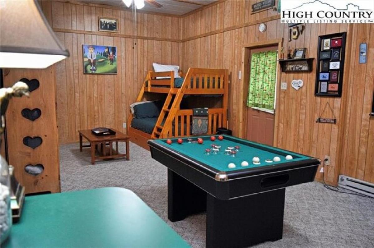 Picture of Home For Sale in Beech Mountain, North Carolina, United States