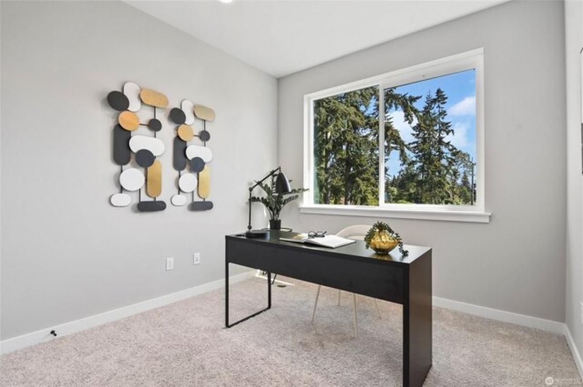 Picture of Home For Sale in Mountlake Terrace, Washington, United States