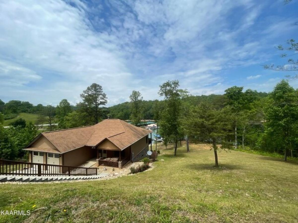 Picture of Home For Sale in La Follette, Tennessee, United States