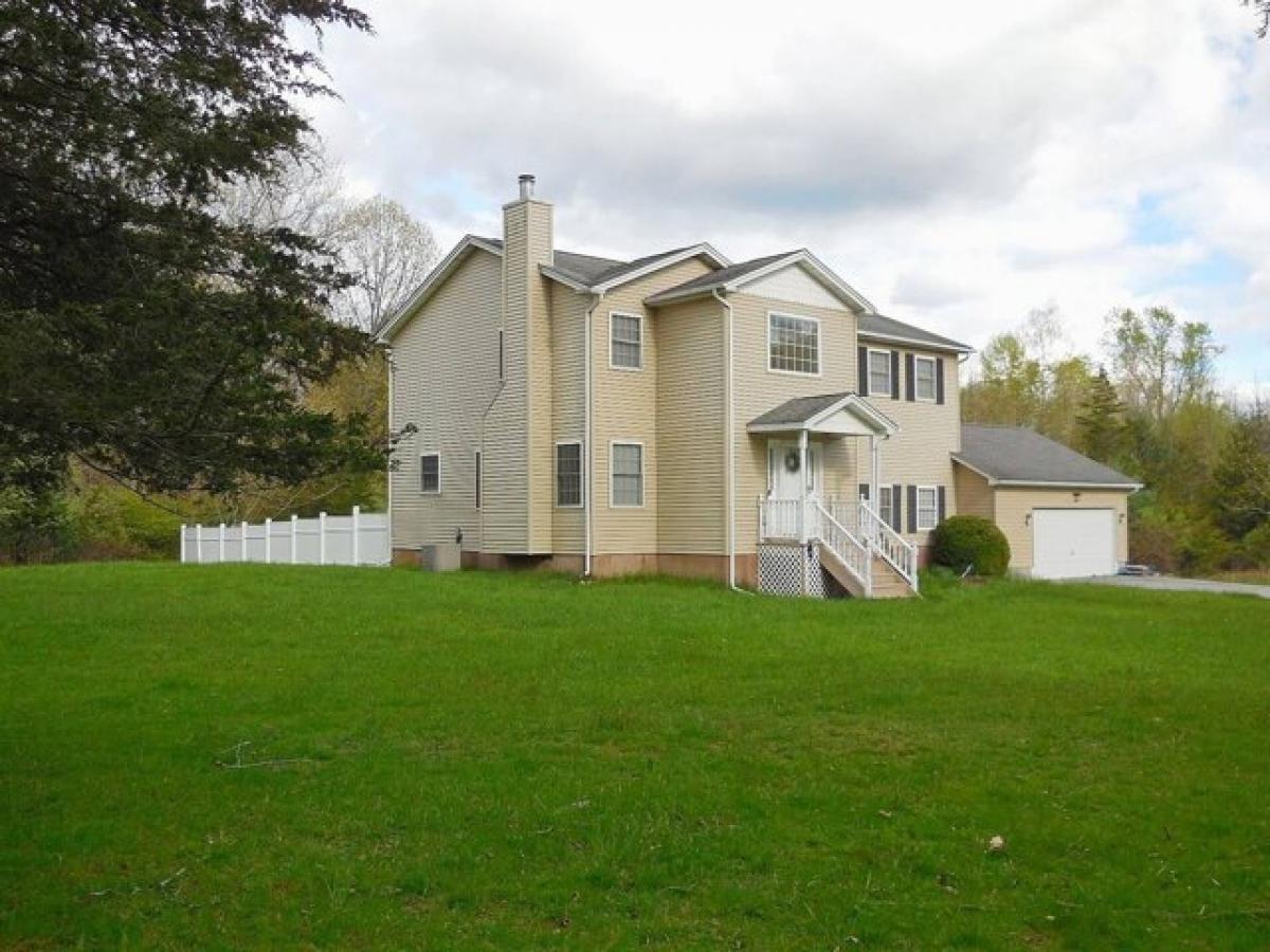 Picture of Home For Sale in Pine Bush, New York, United States