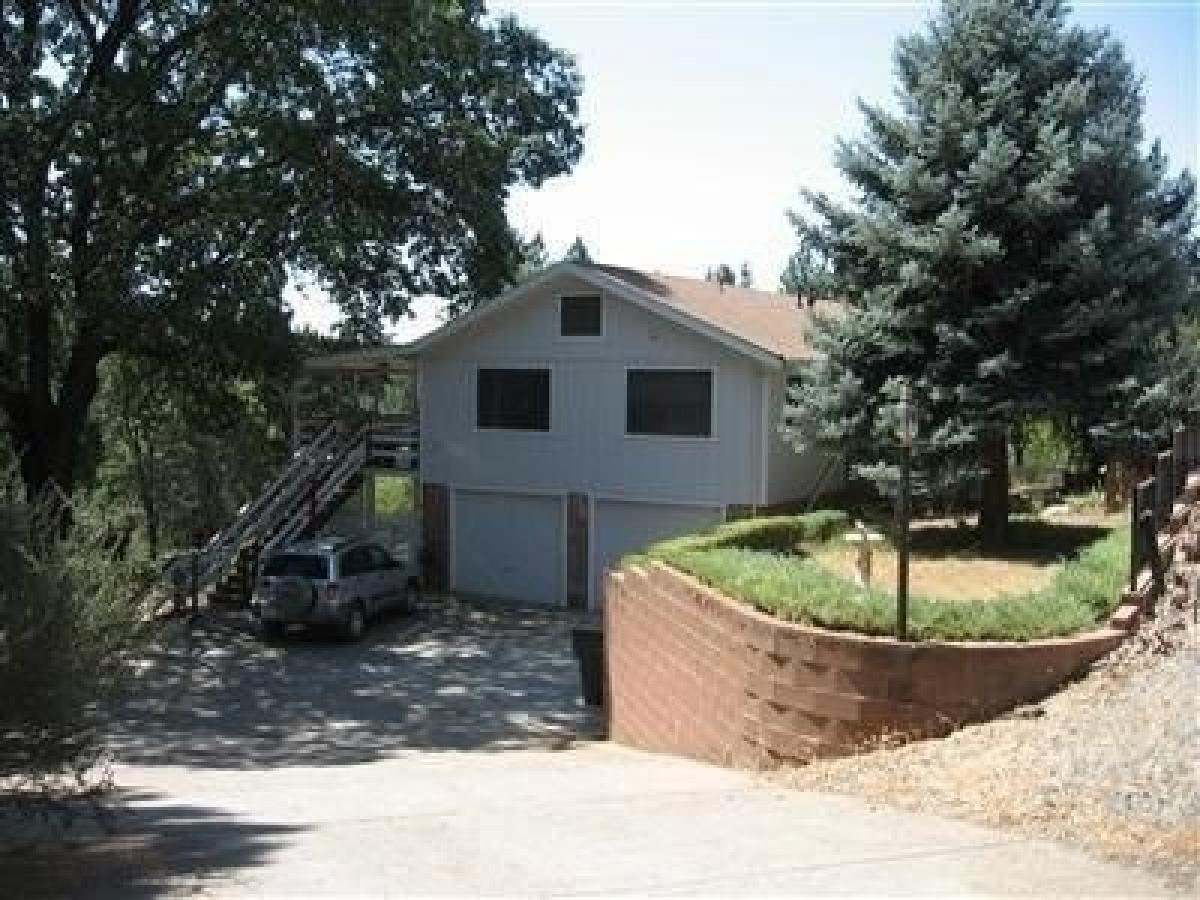 Picture of Home For Sale in Pioneer, California, United States