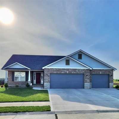 Home For Sale in Shiloh, Illinois