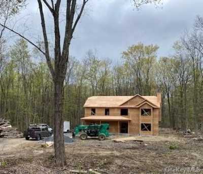Home For Sale in Middletown, New York
