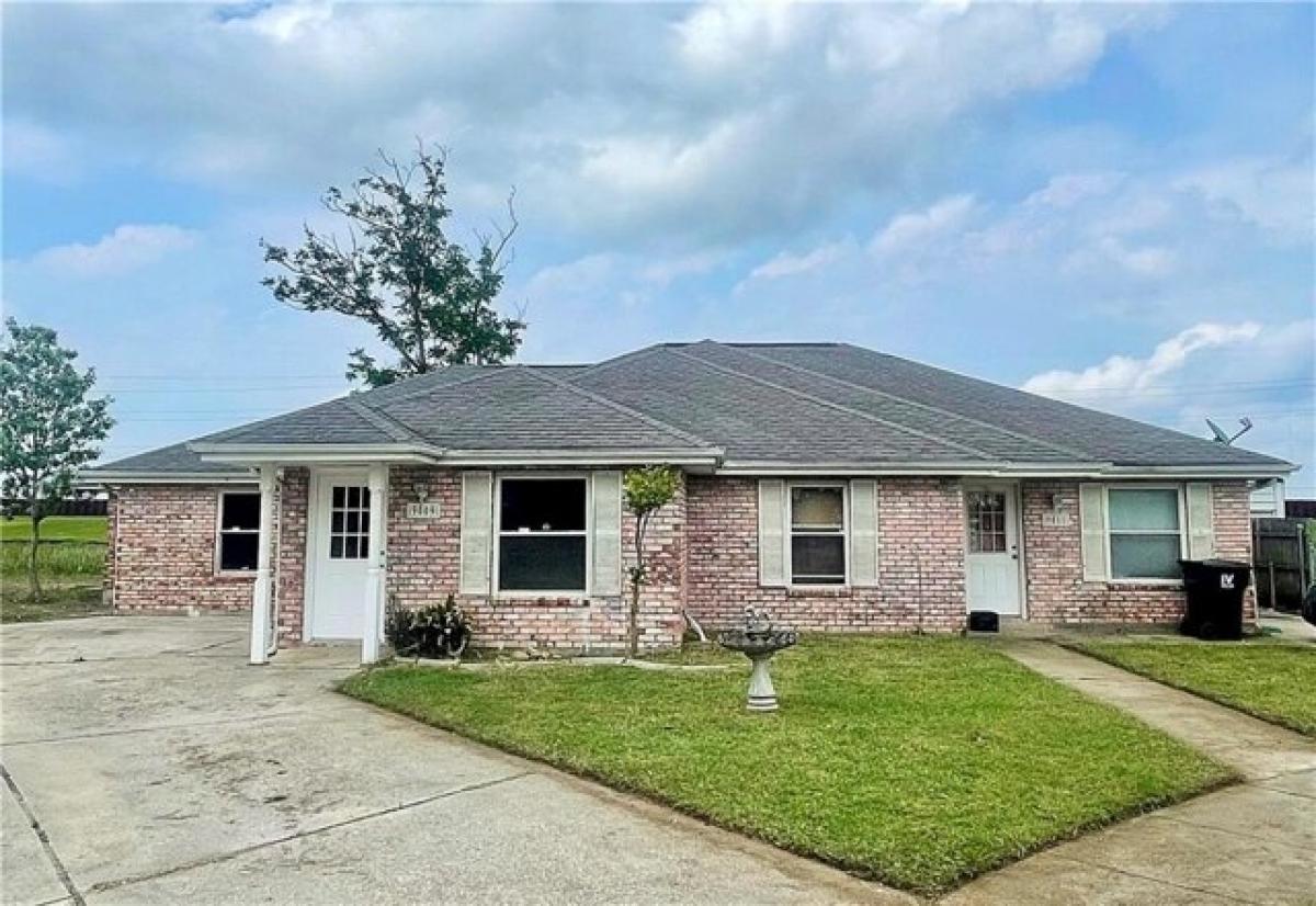 Picture of Home For Sale in Chalmette, Louisiana, United States
