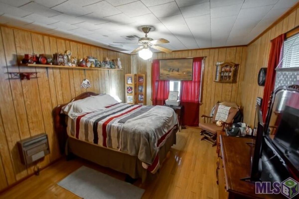 Picture of Home For Sale in Livonia, Louisiana, United States