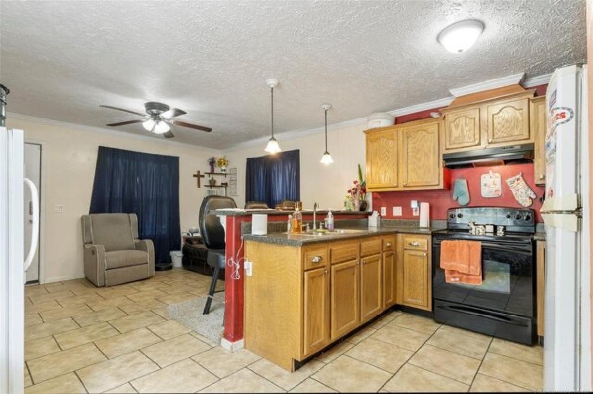 Picture of Home For Sale in Wagoner, Oklahoma, United States