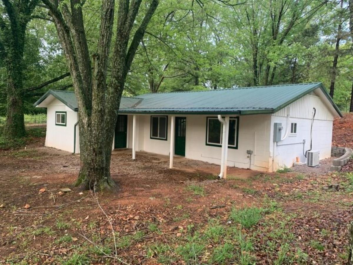 Picture of Home For Sale in Harrison, Arkansas, United States