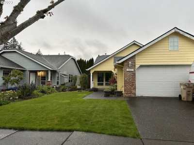 Home For Sale in Tualatin, Oregon